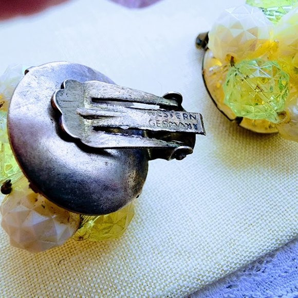 Vintage Signed Western Germany Clip-On Earrings - Picture 3 of 4